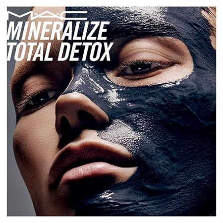 قناع الفحم MAC Mineralize - Reset & Revive (الأصلي)